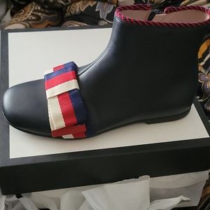 Girls gucci boots